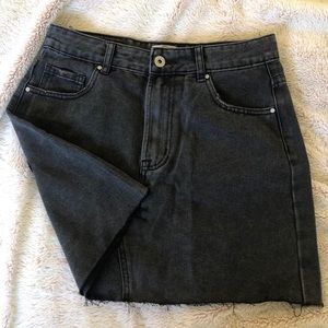 ‘Cotton On’ black denim skirt -size 6-